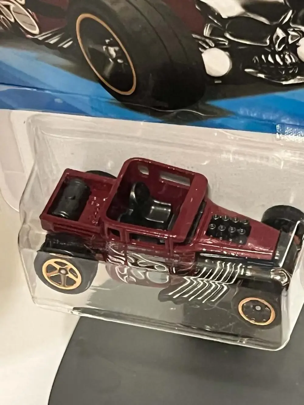 💥Hot Wheels Bone Shaker HW Fan Driven 139/250 Maroon Diecast Car